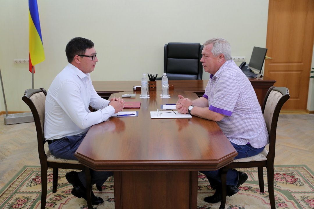 Василий Голубев провел рабочую встречу с главой администрации Дубовского района